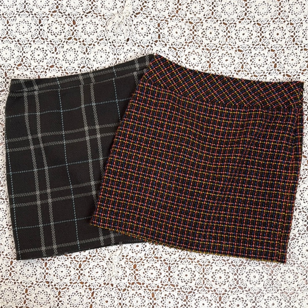Ann Taylor LOFT Two Multi Color Mini Pencil Skirts - Picture 3 of 7